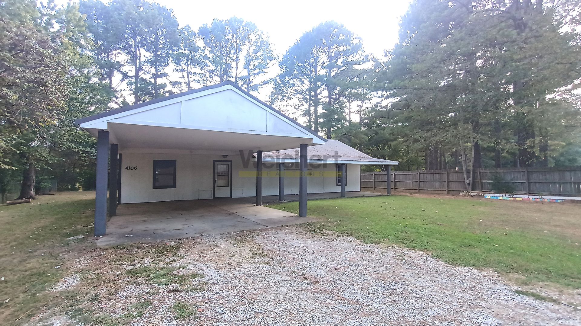 Paragould House: 4106 Orion