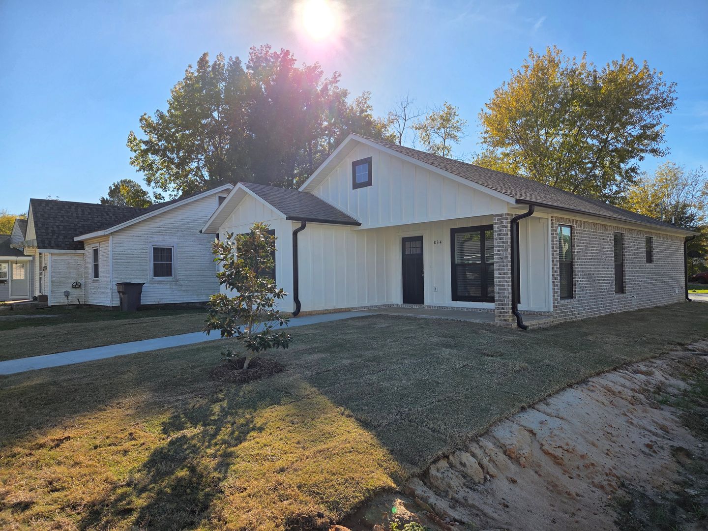 Paragould House: 834 N 3rd Street