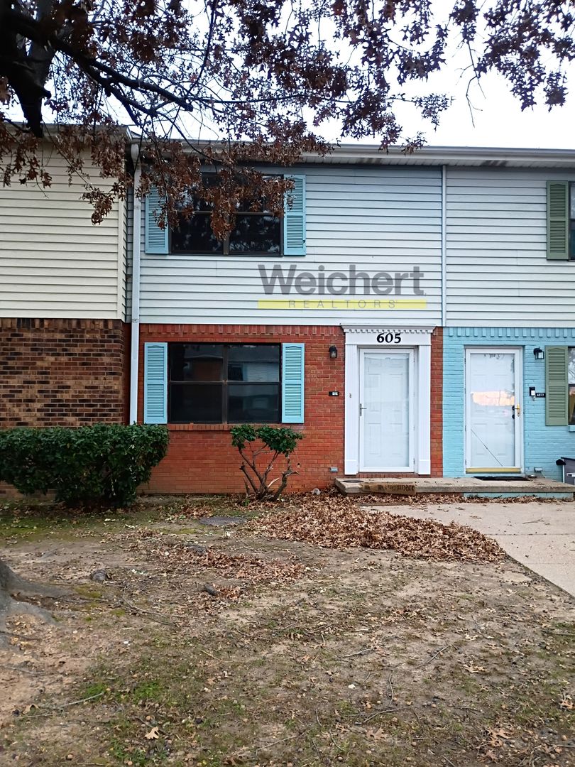 Paragould Apartment: 605 North 13th Street