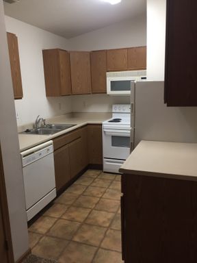 Top floor 2 bedroom 2 bath – photo 1