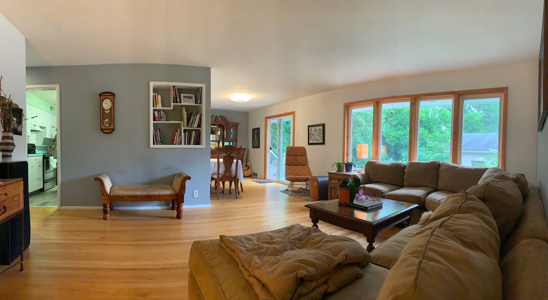 Champaign House: 807 W Charles