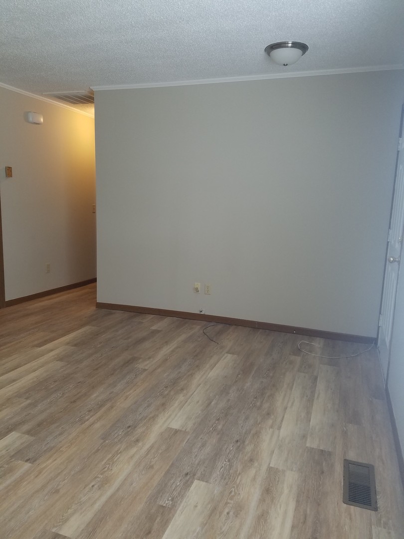 Sidney Apartment: 101 S. Bryan St.