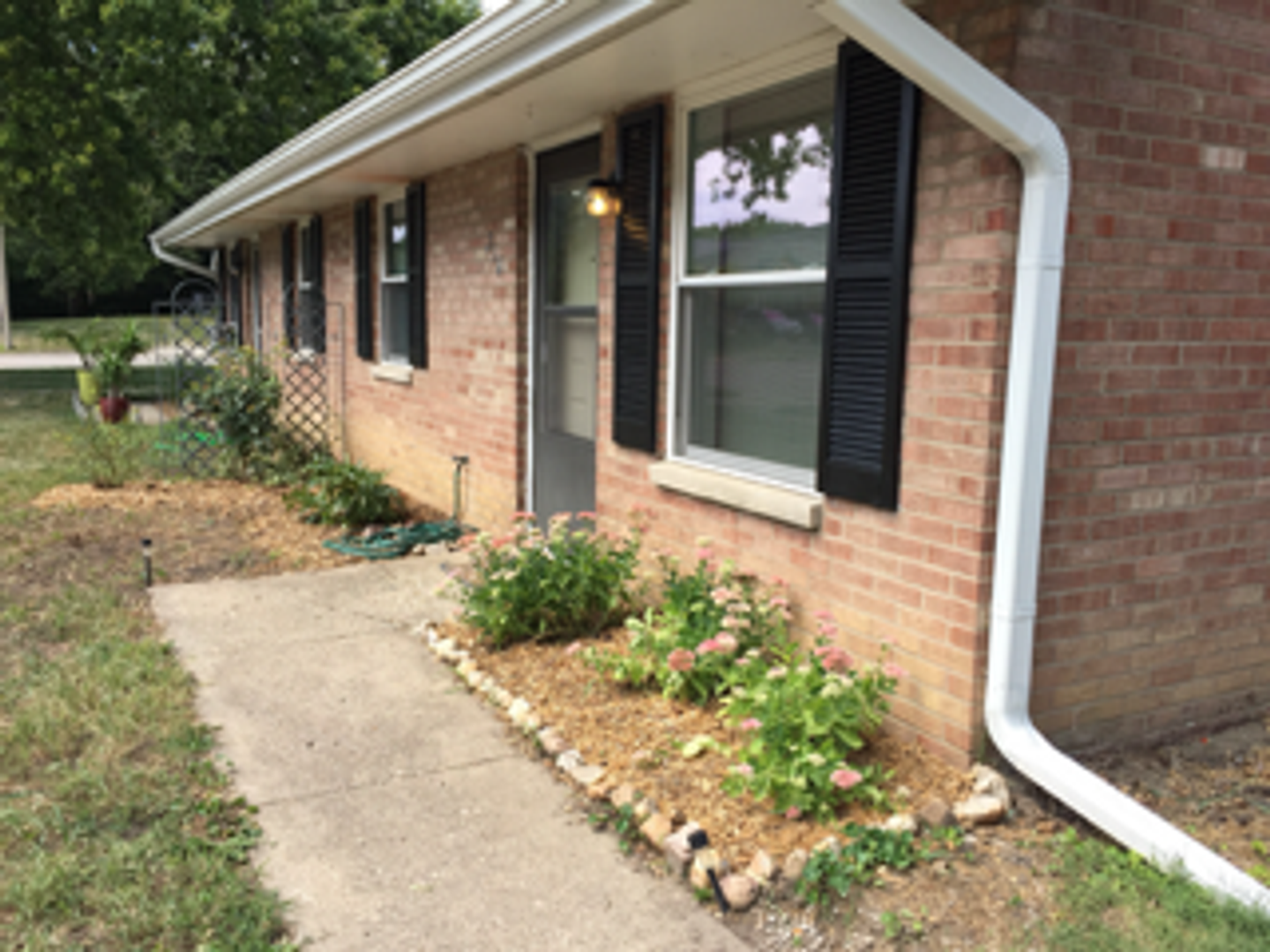 Champaign Apartment: 210/212 Birch St.