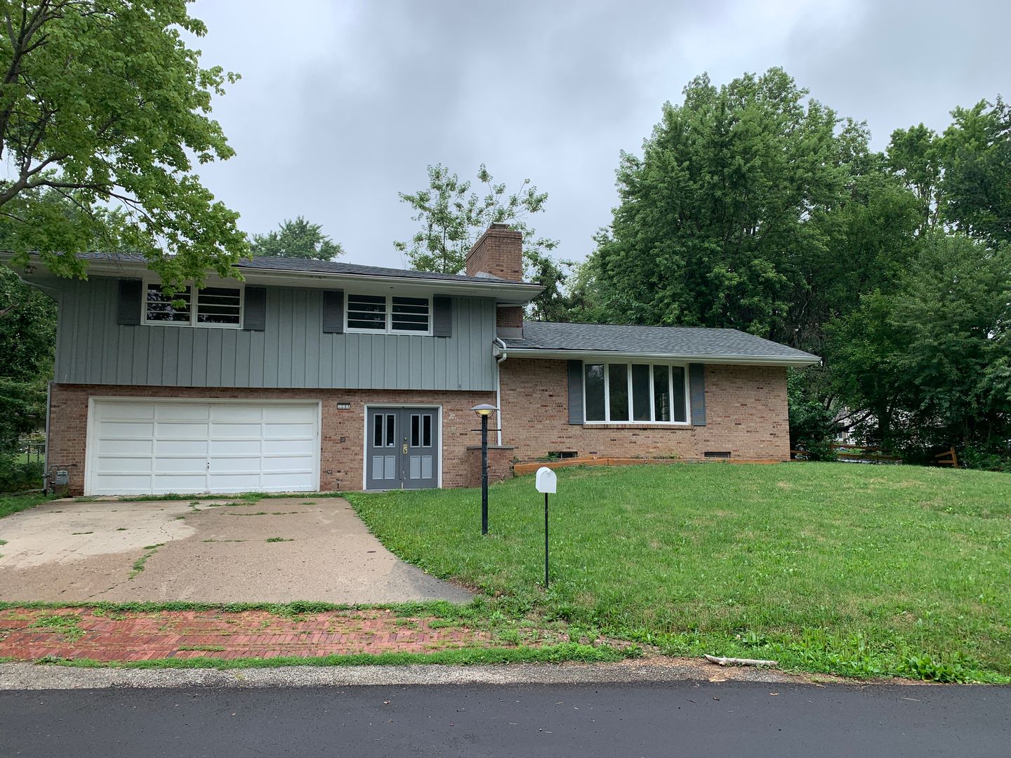 Champaign House: 1738 West Haven Dr.