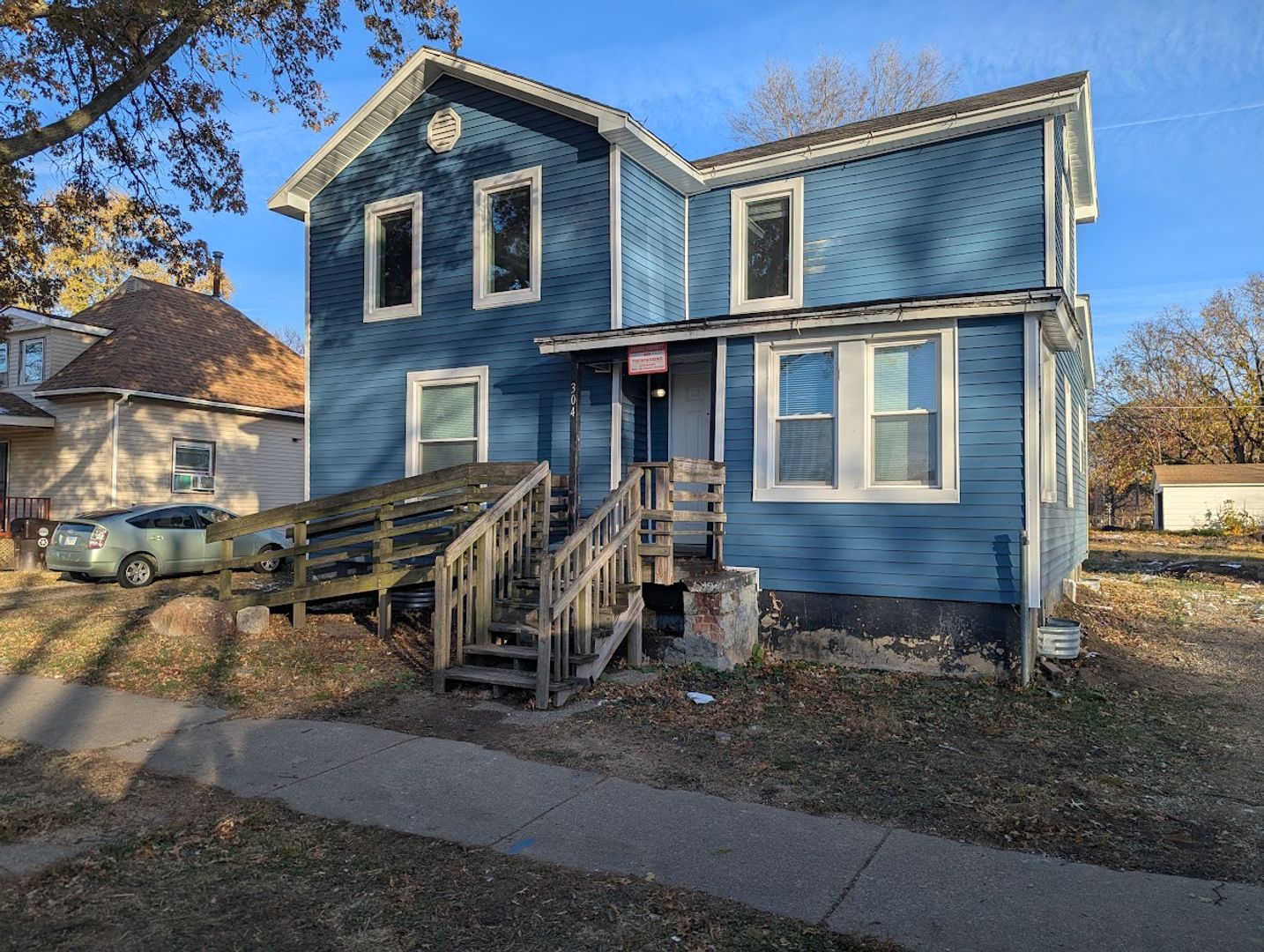 Champaign House: 304 E Hill St.