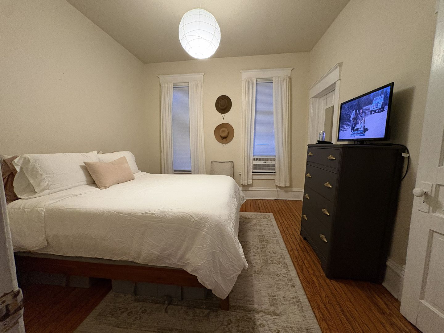 Urbana Apartment: 503 S. Race