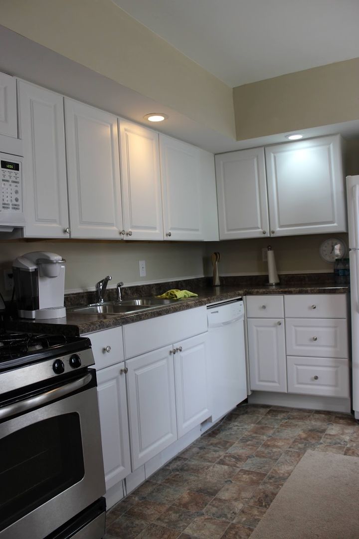 Champaign Apartment: 403/405 W. Healey