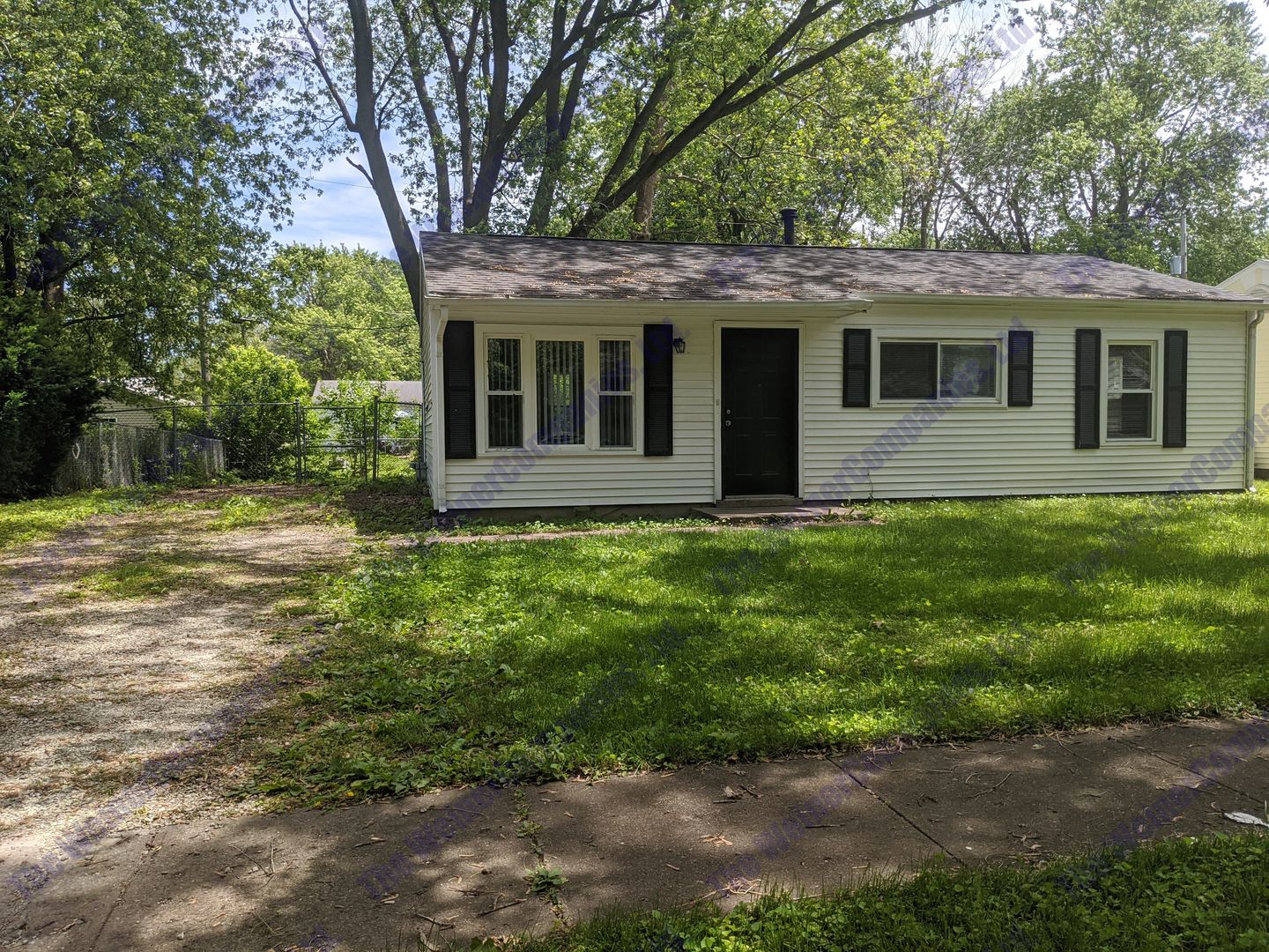 Champaign House: 1404 Centennial Dr.