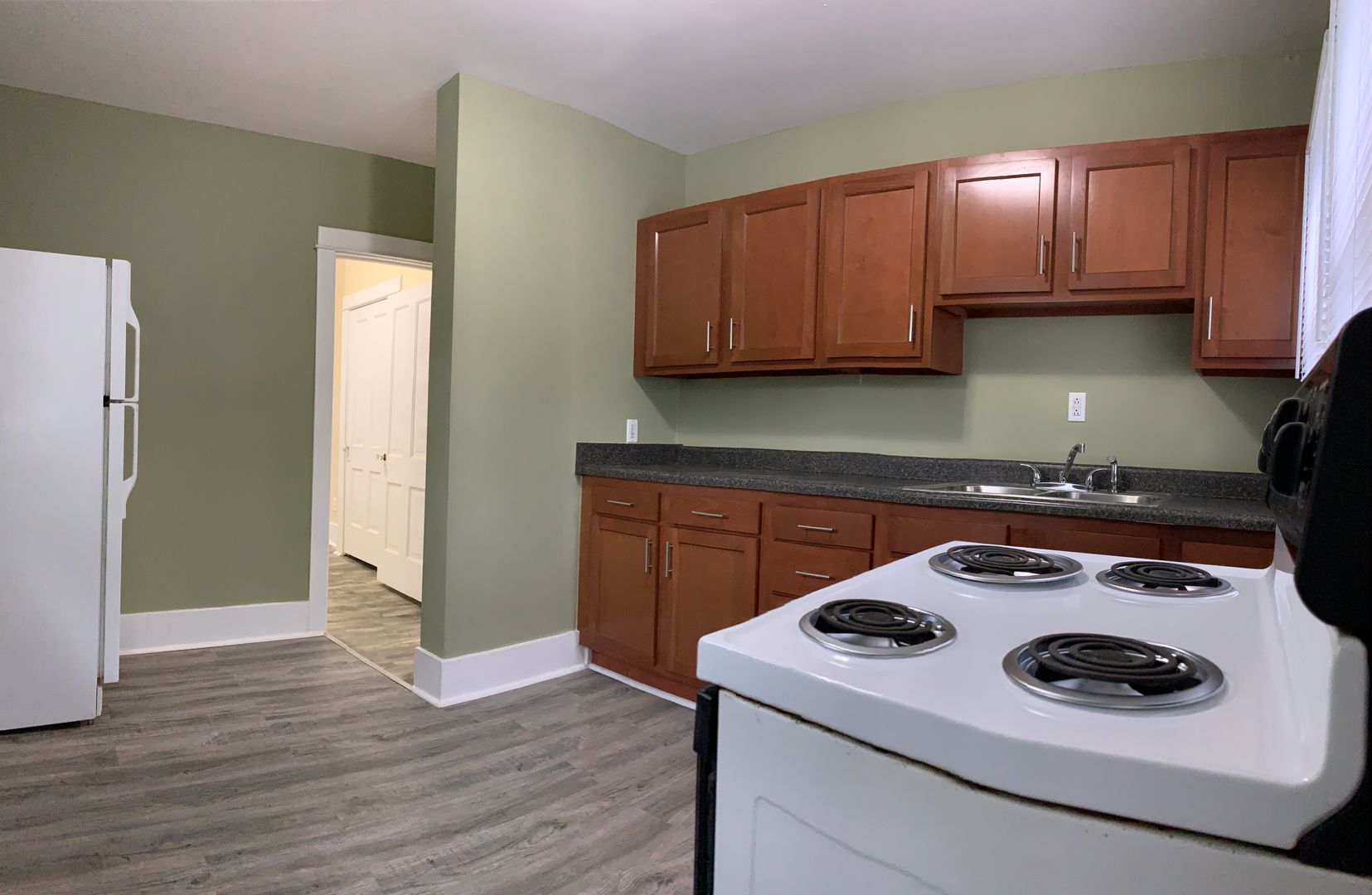 Champaign Apartment: 602 W Hill St.