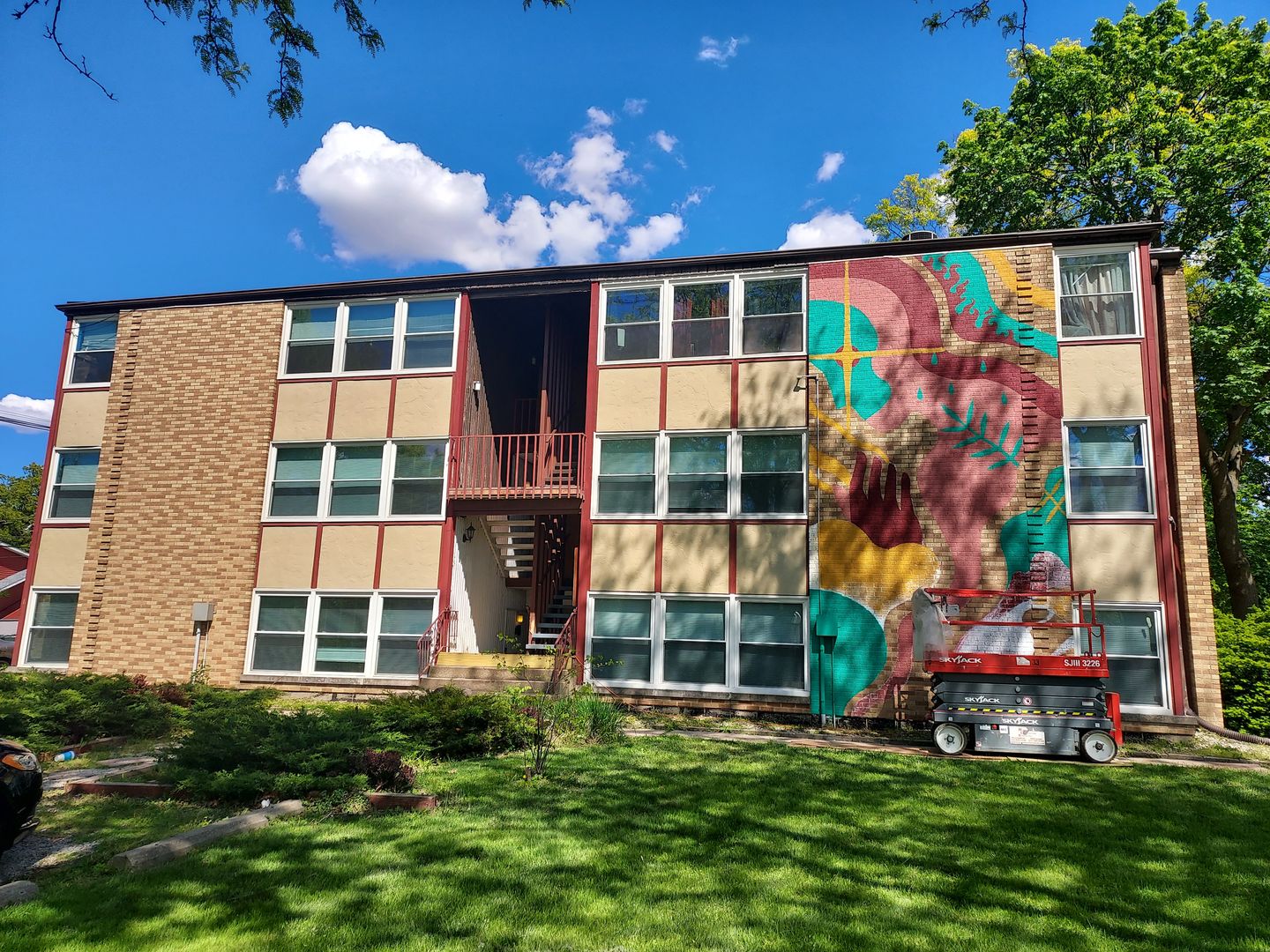 Urbana Apartment: 404 E. Green