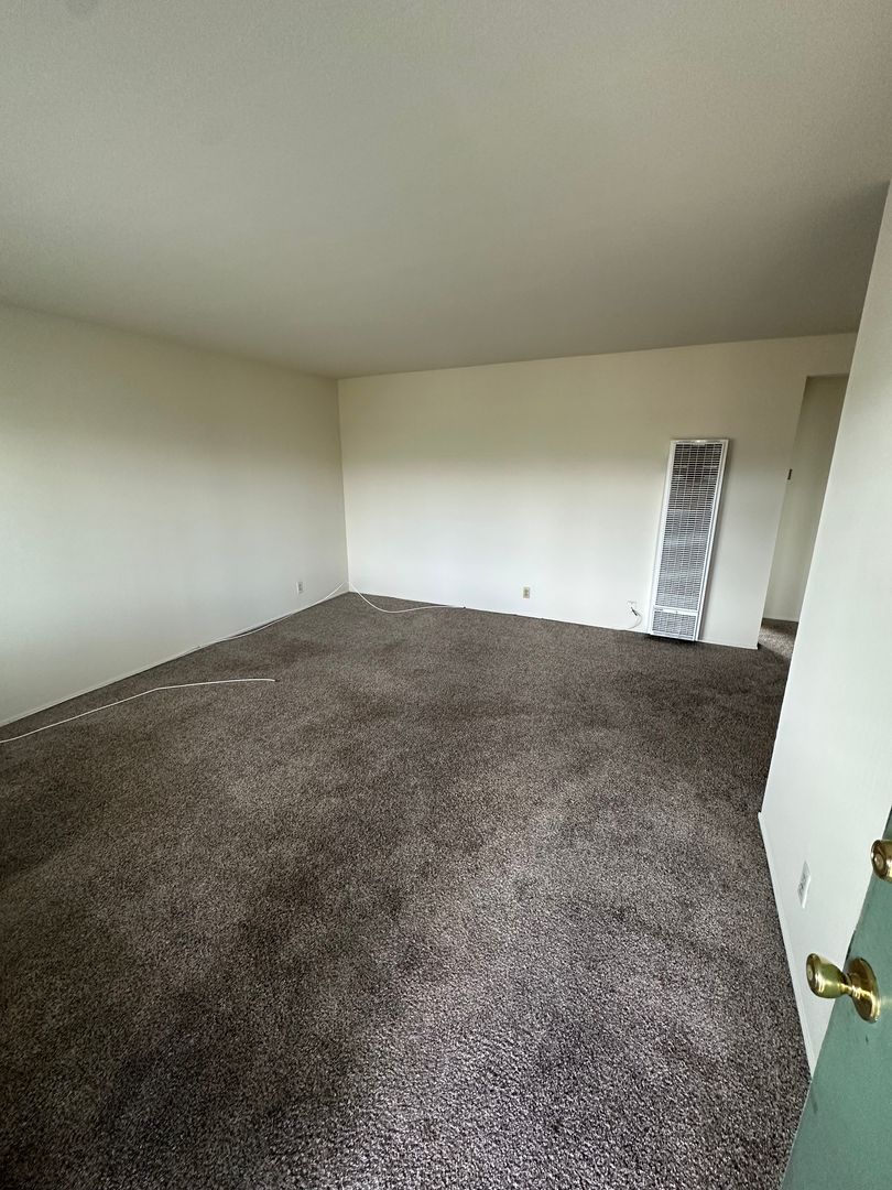 San Leandro Apartment: 15111 Washington Avenue