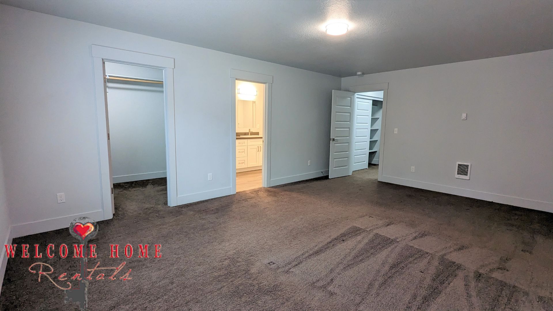 Winlock Apartment: 116 & 118 Oak St.