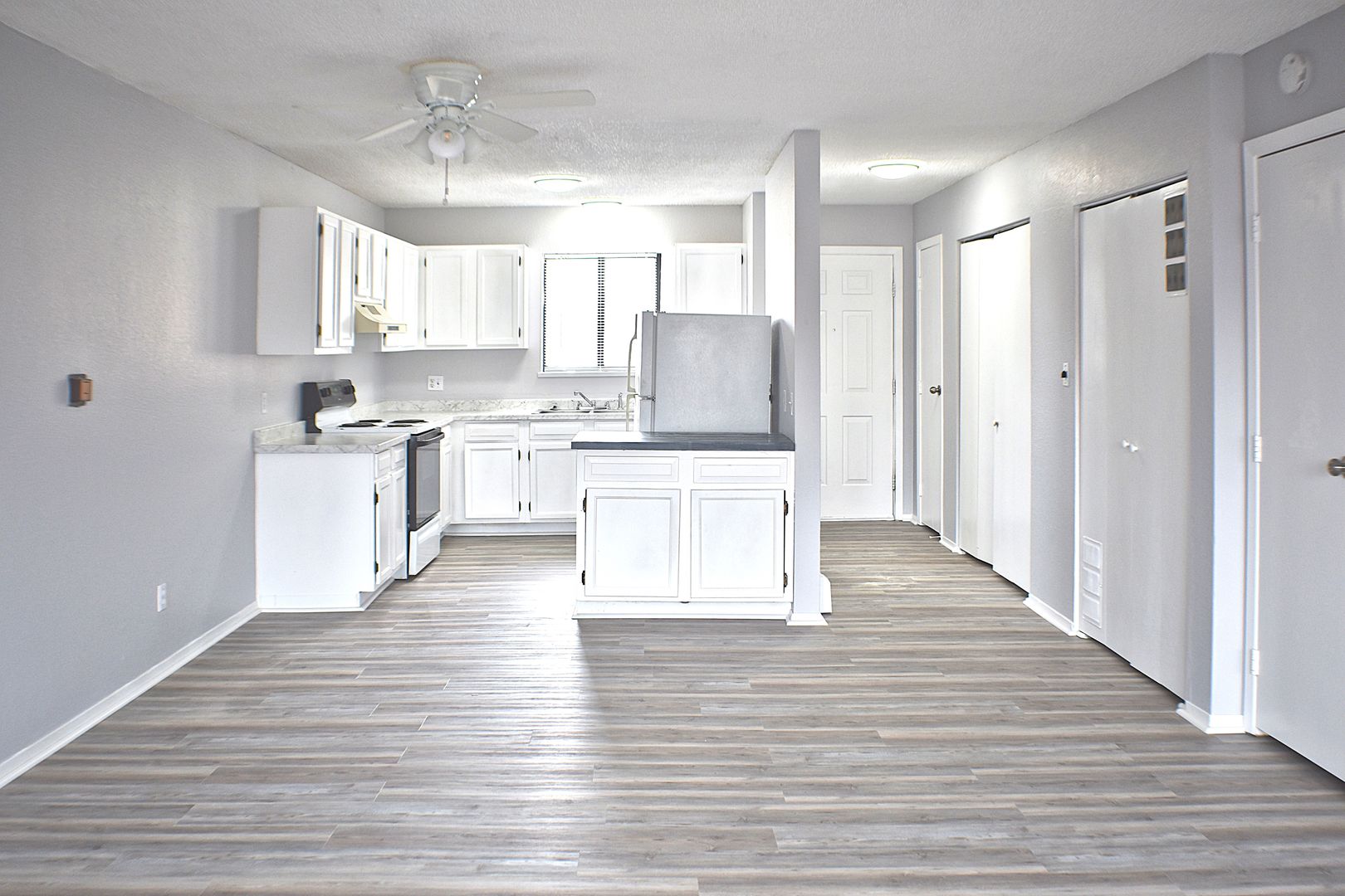 Grand Junction Apartment: 908 White Avenue