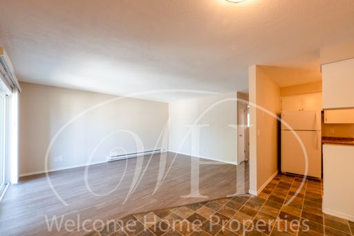 Updated 2 Bedroom Apartment Near Downtown – photo 1