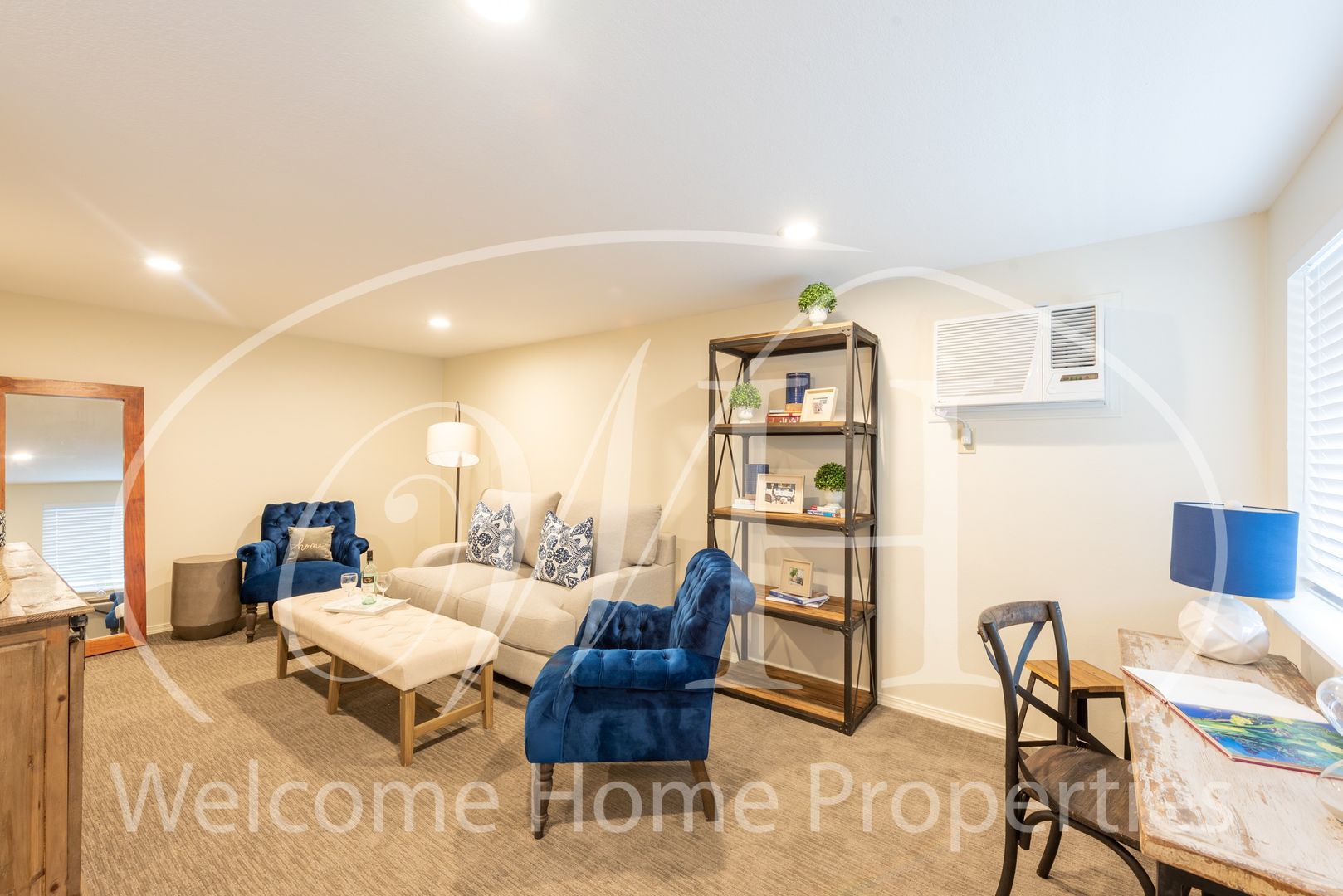 College Place Apartment: 211-347 SE 3rd St