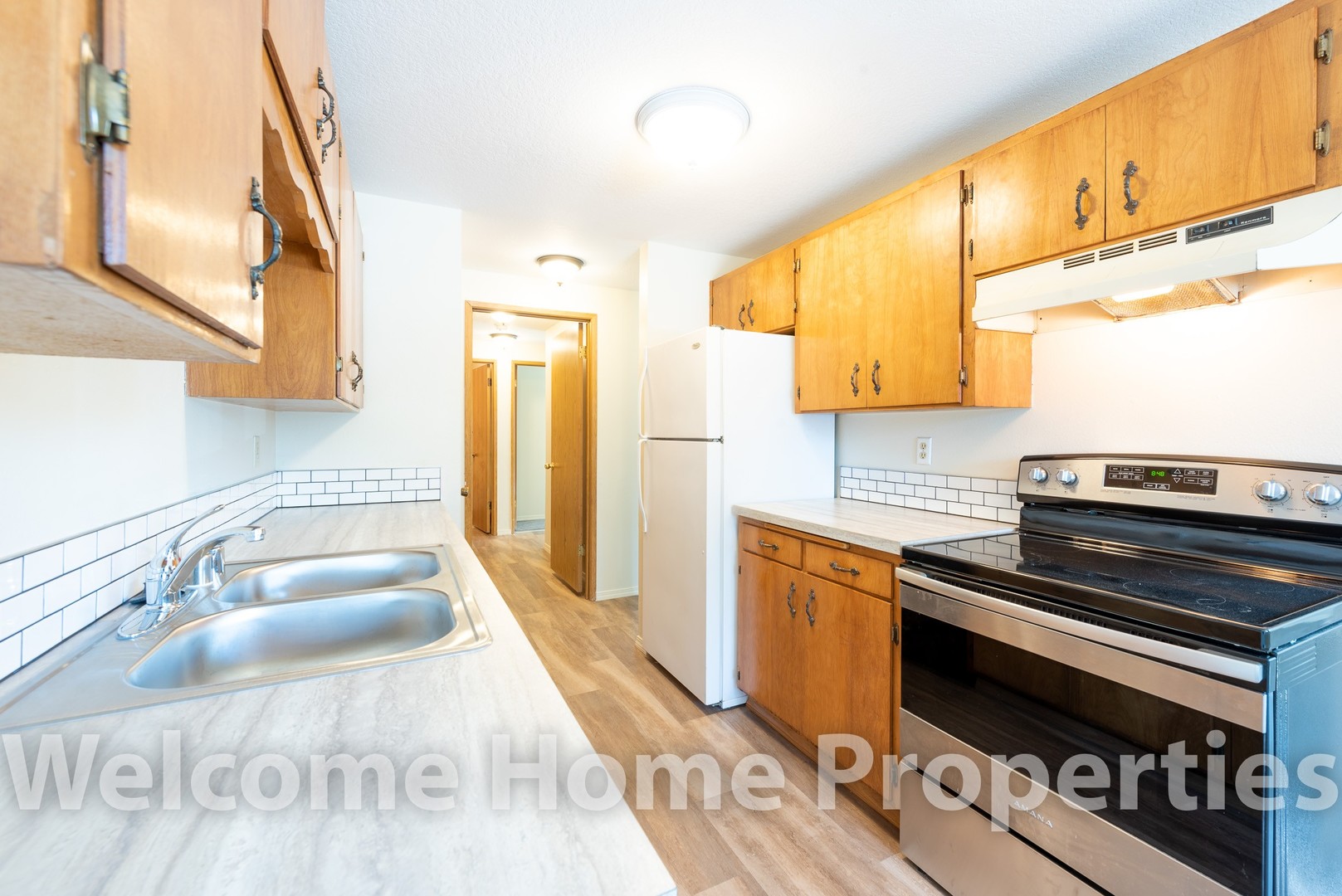 College Place Apartment: 211-347 SE 3rd St