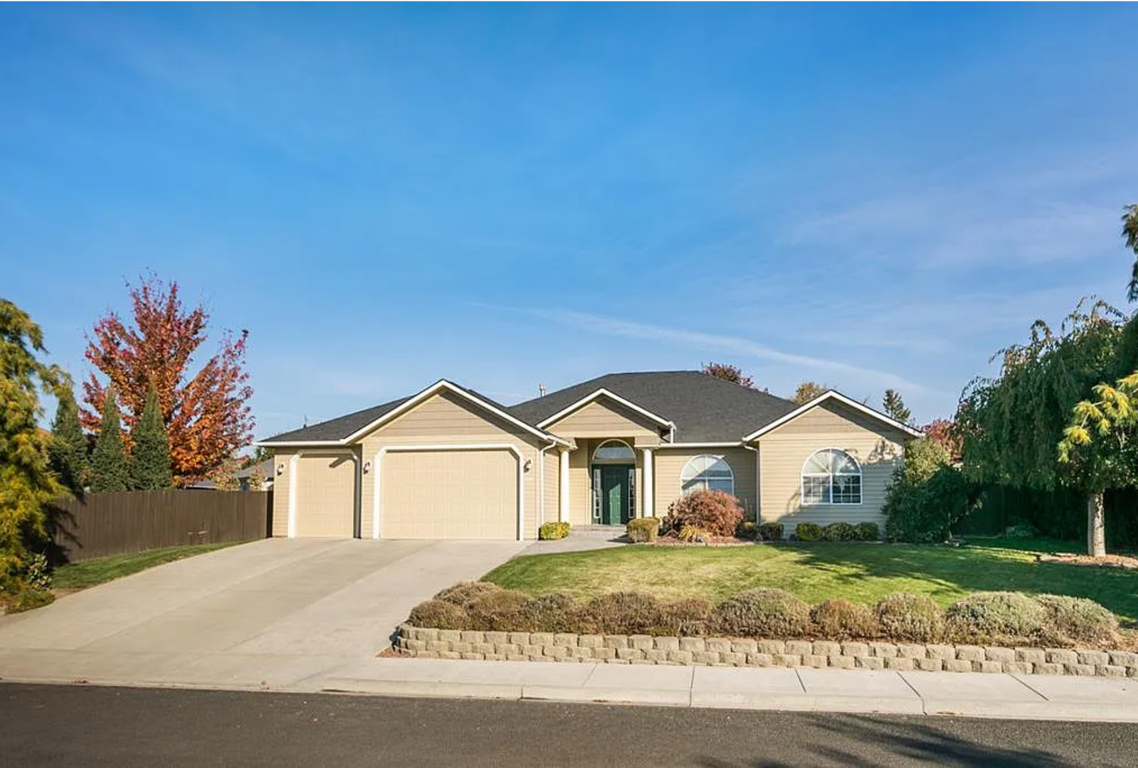 College Place House: 1107 SE Harvest Dr