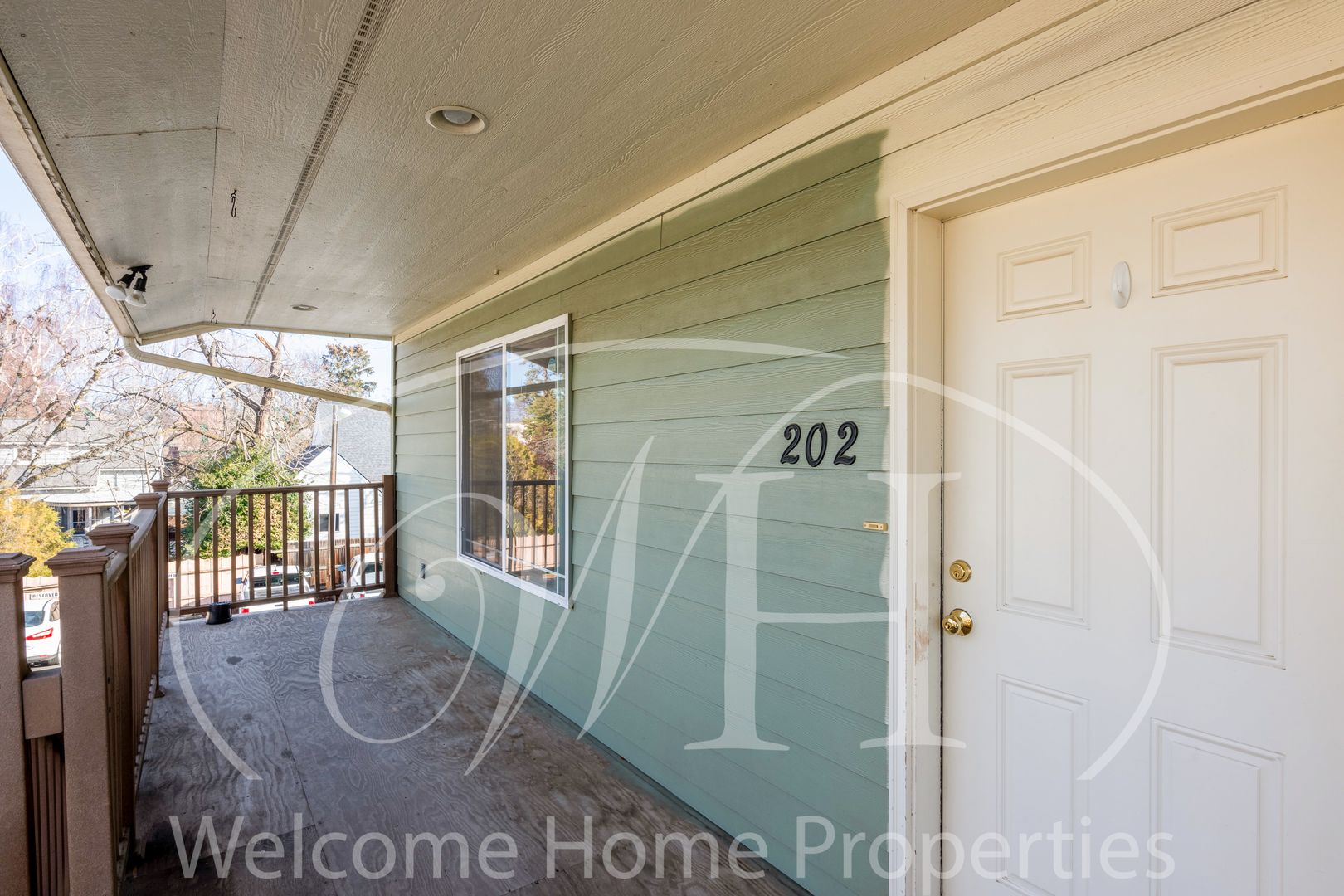 Walla Walla Apartment: 132 E Birch St