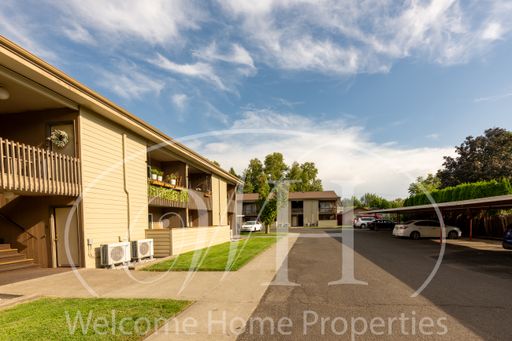 Convenient 2 Bedroom Apartment with Covered Parking in Great Neighborhood – photo 1