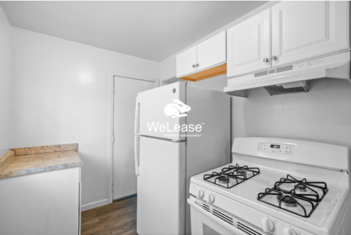 Gorgeous 1 Bed 1 Bath Home Steps From The Beach! – photo 1