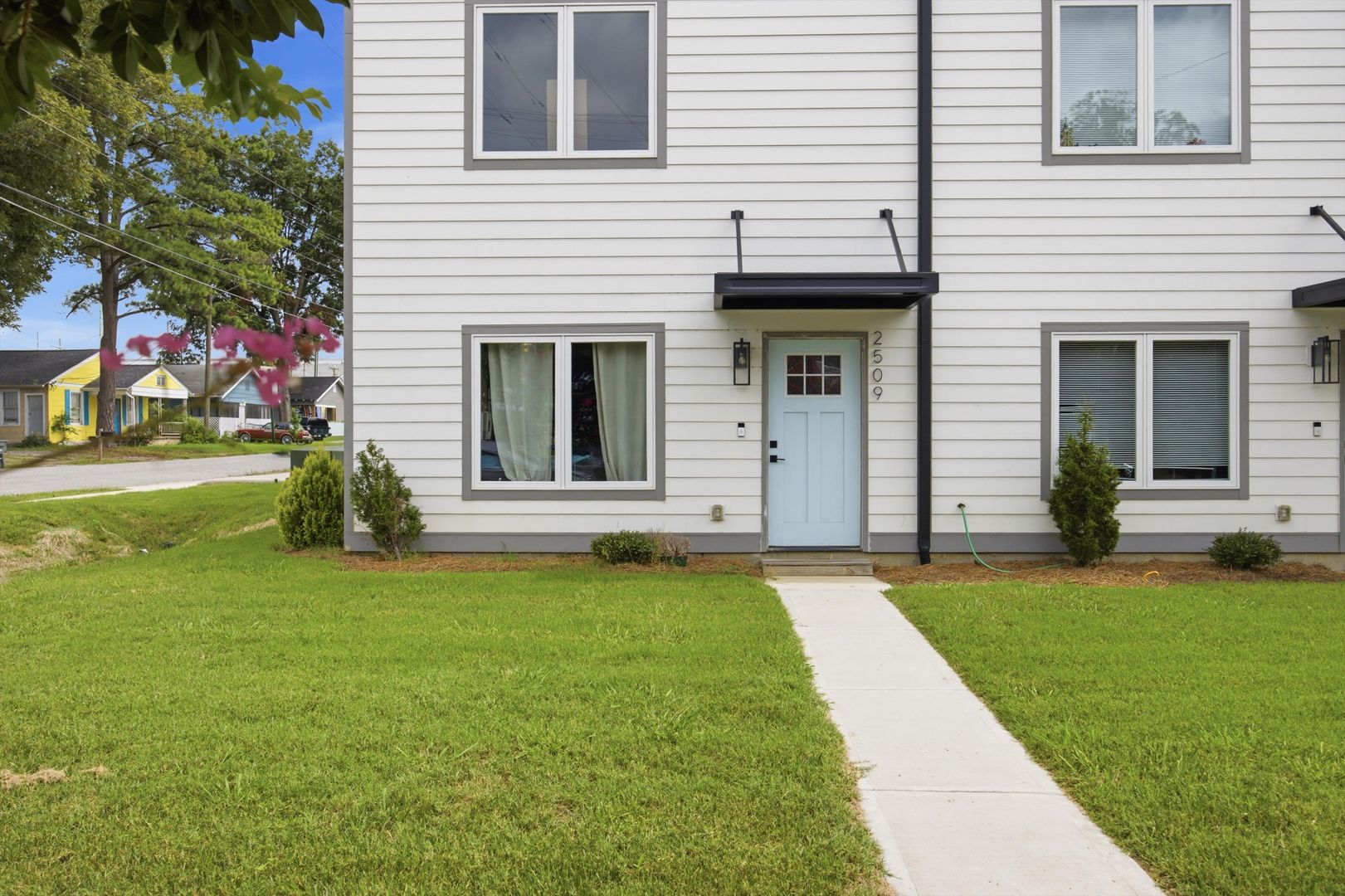Chattanooga Apartment: 2509 E 12th
