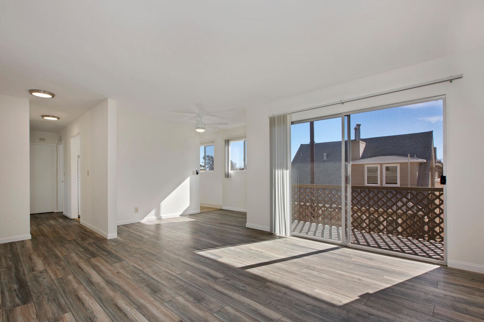 Oakland Apartment: 465 Lee St.