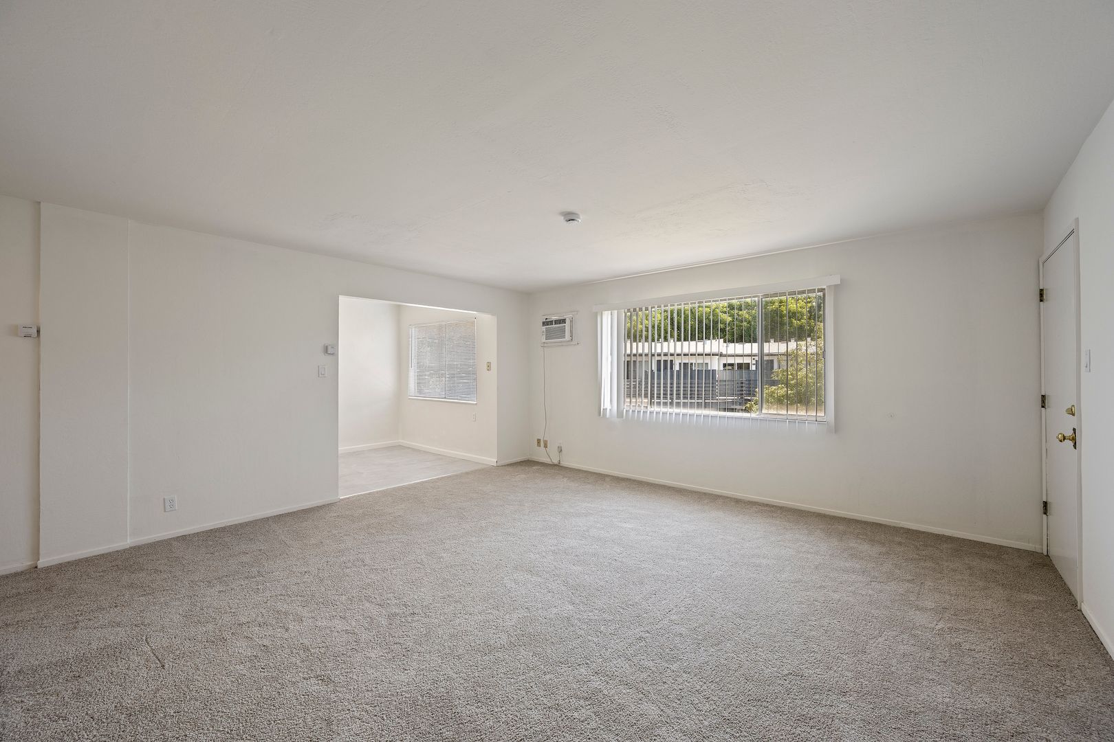 Walnut Creek Apartment: 1372 Creekside Dr.