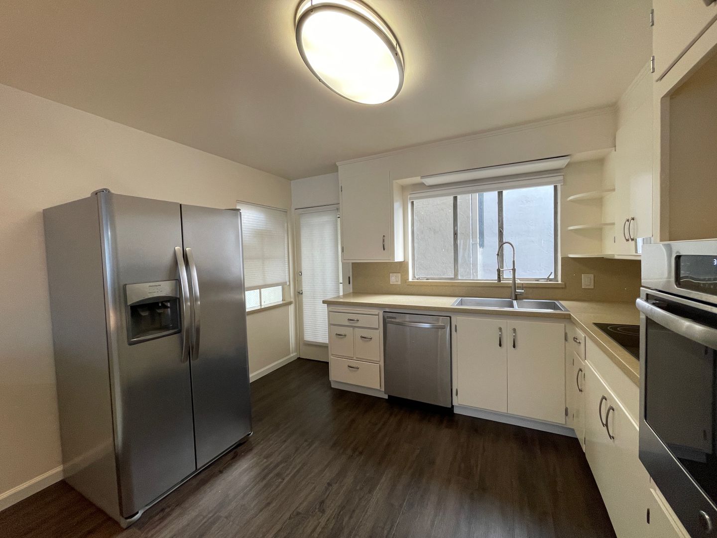 Oakland Apartment: 321 Wayne Ave.