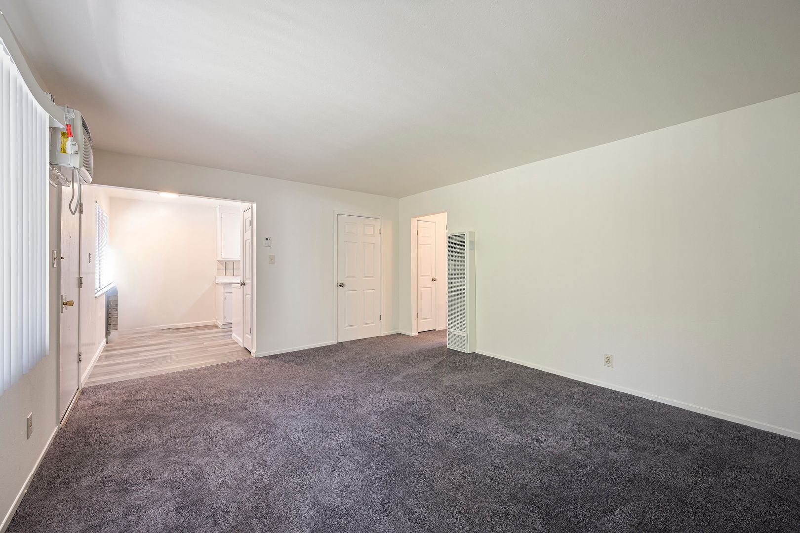 Walnut Creek Apartment: 1372 Creekside Dr.
