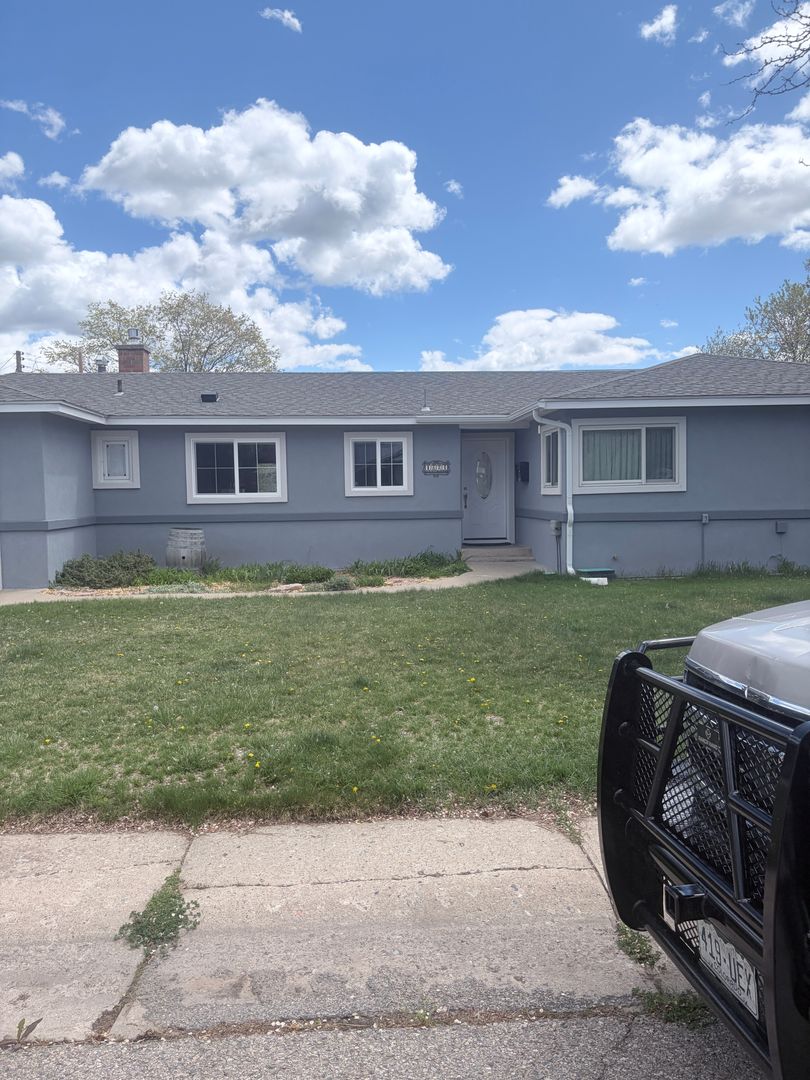 Durango House: 1824 Crestview Dr