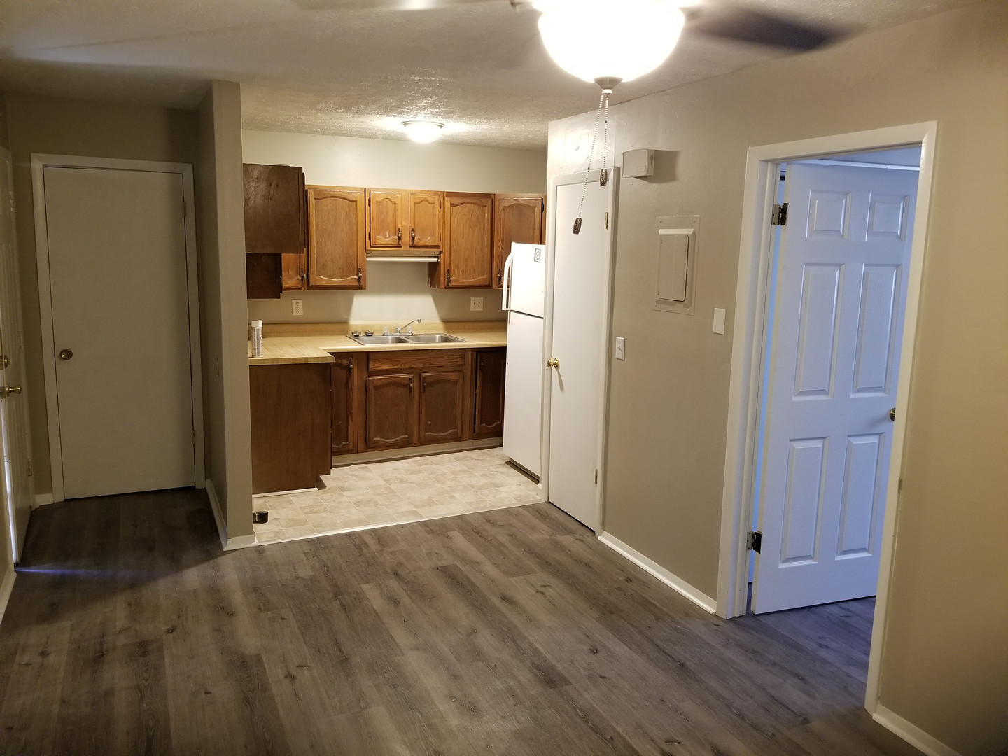 Huntington Apartment: 1124 9th Avenue