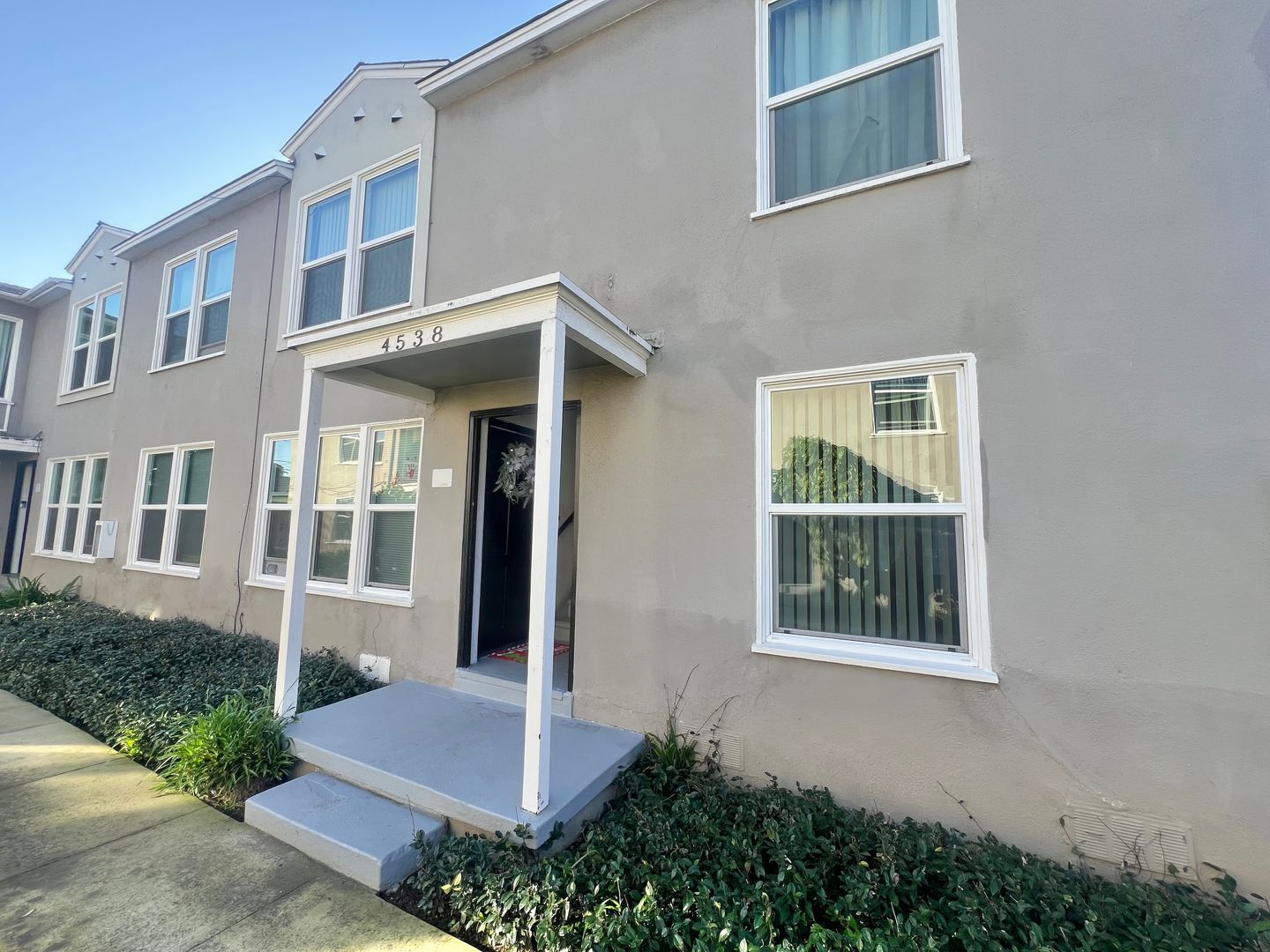 Long Beach Apartment: 4538 N Banner Drive