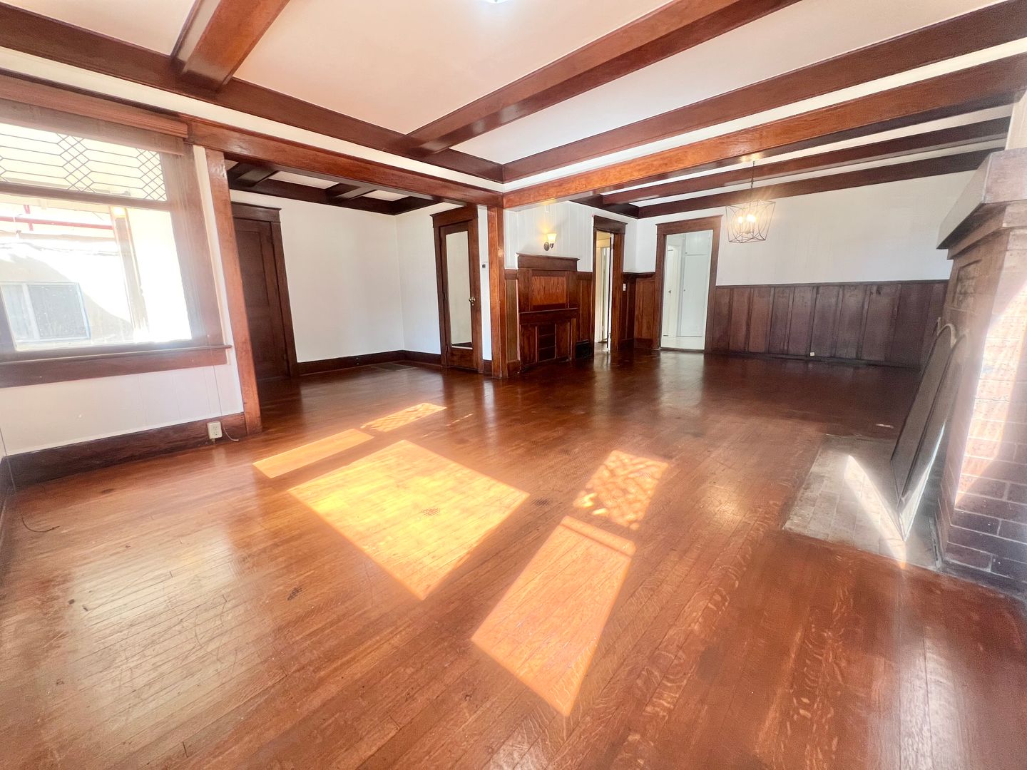 Long Beach Apartment: 1243 E Ocean Blvd