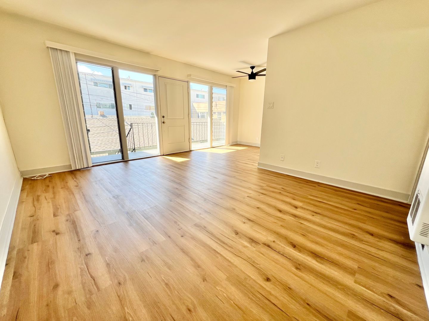Long Beach Apartment: 1142 E 1st Street