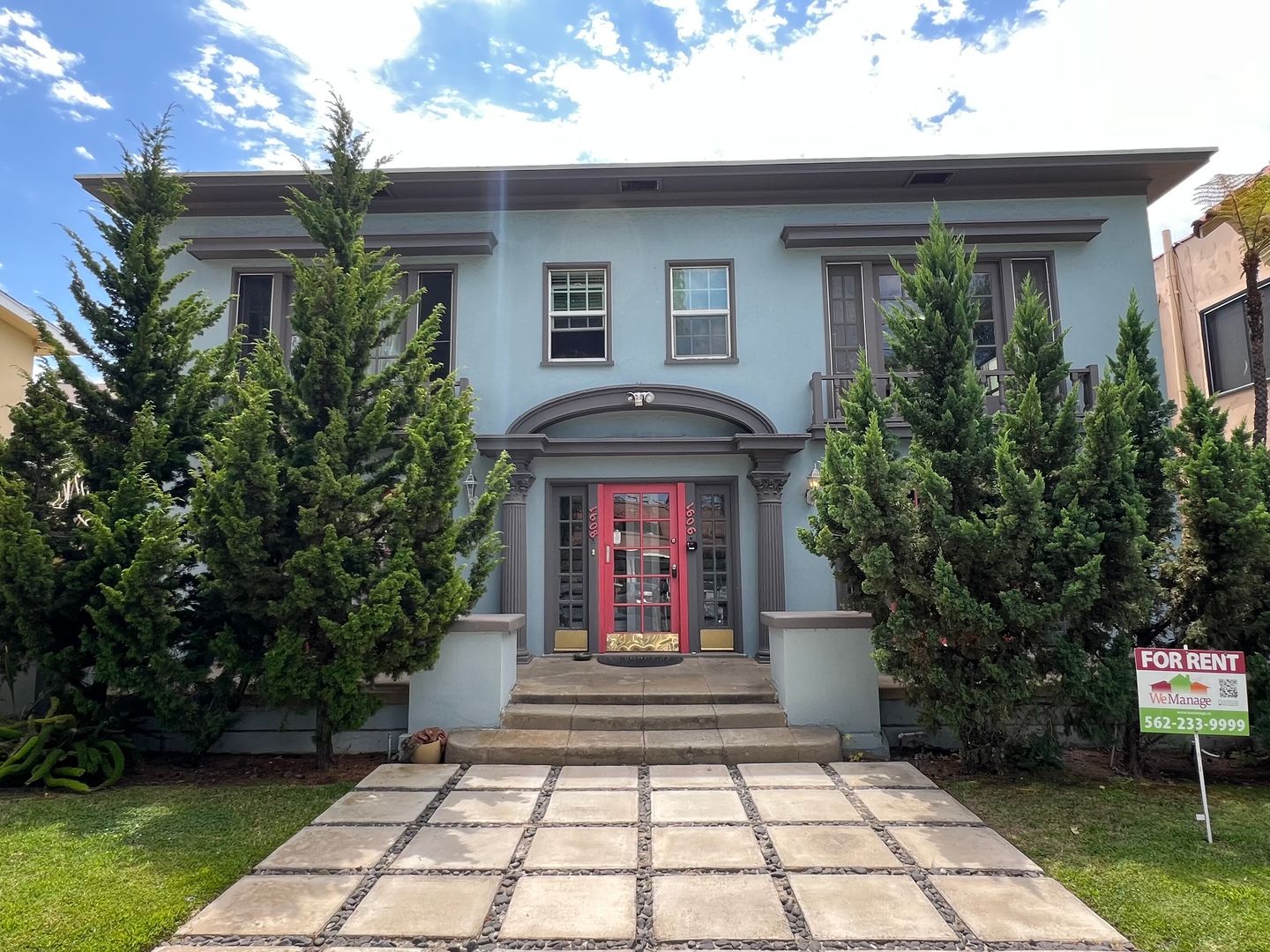 Long Beach Apartment: 1604 E 1st Street