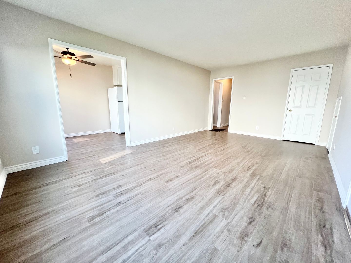 Long Beach Apartment: 4640 N Banner Dr