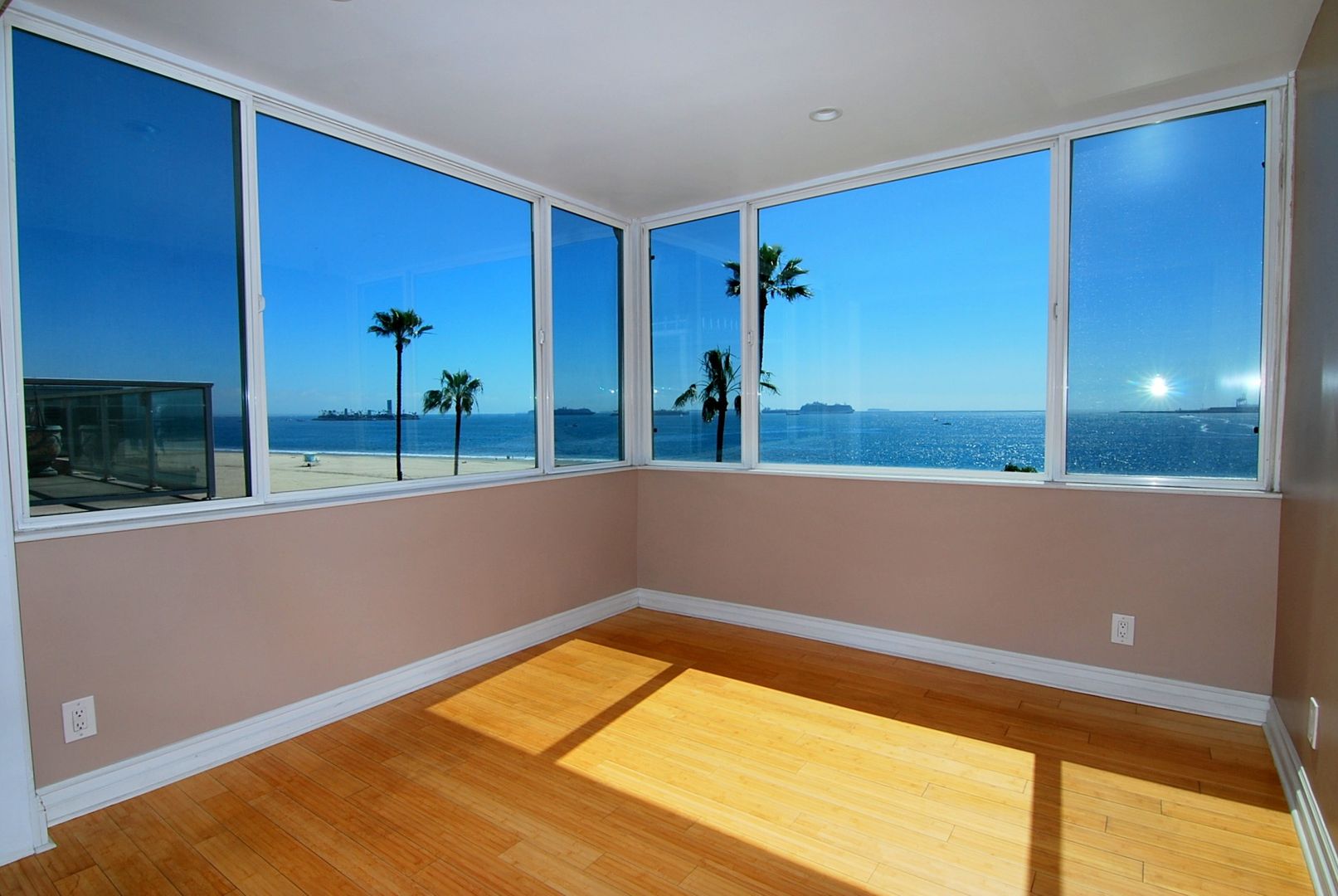 Long Beach Condo: 1174 E. Ocean Blvd #12