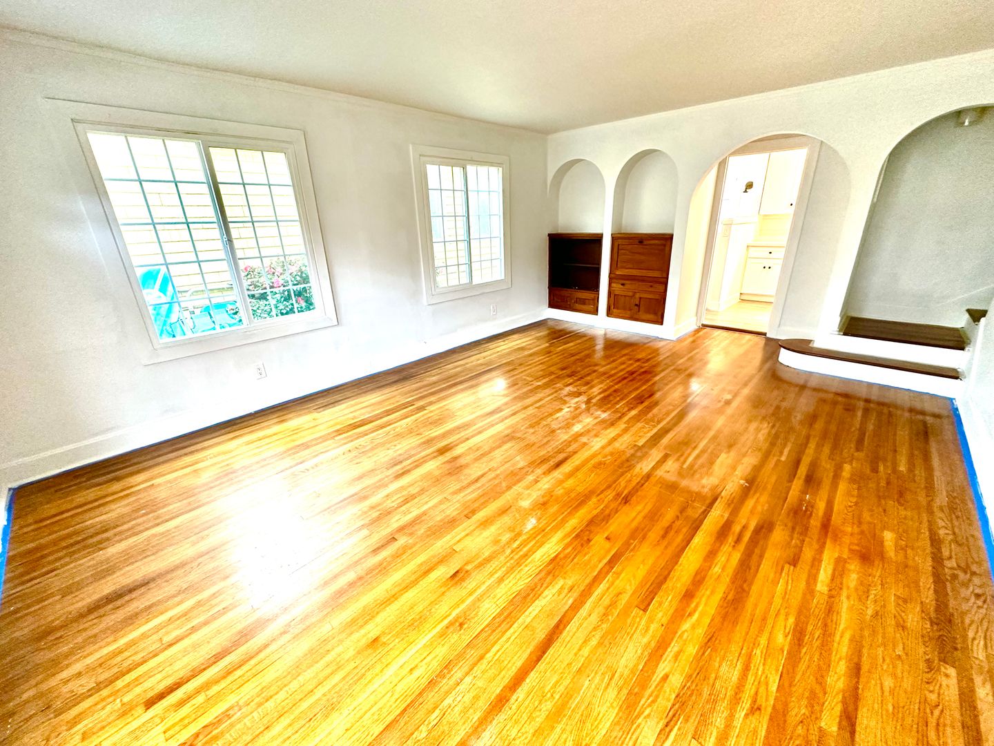 Long Beach Apartment: 45 65th Place