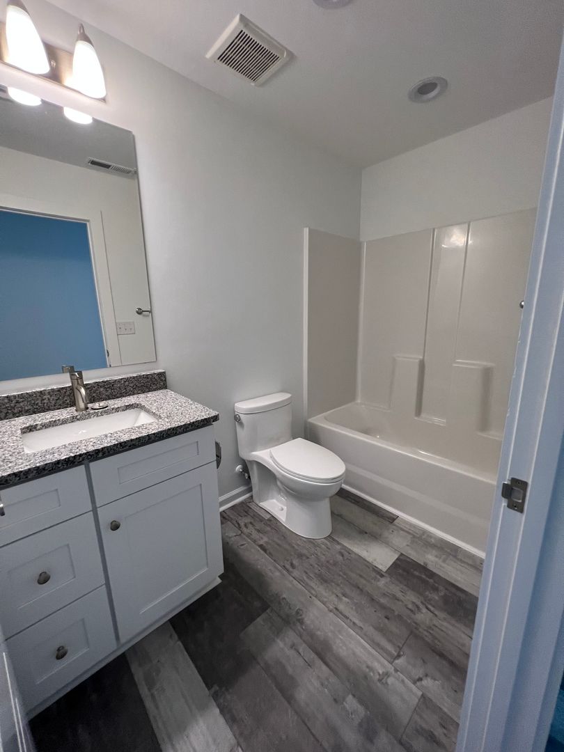 Longs Apartment: 171-179 Charter Drive