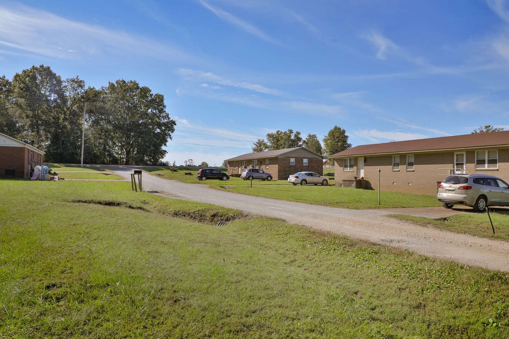 Dresden Apartment: 4059 Sharon Hwy 89