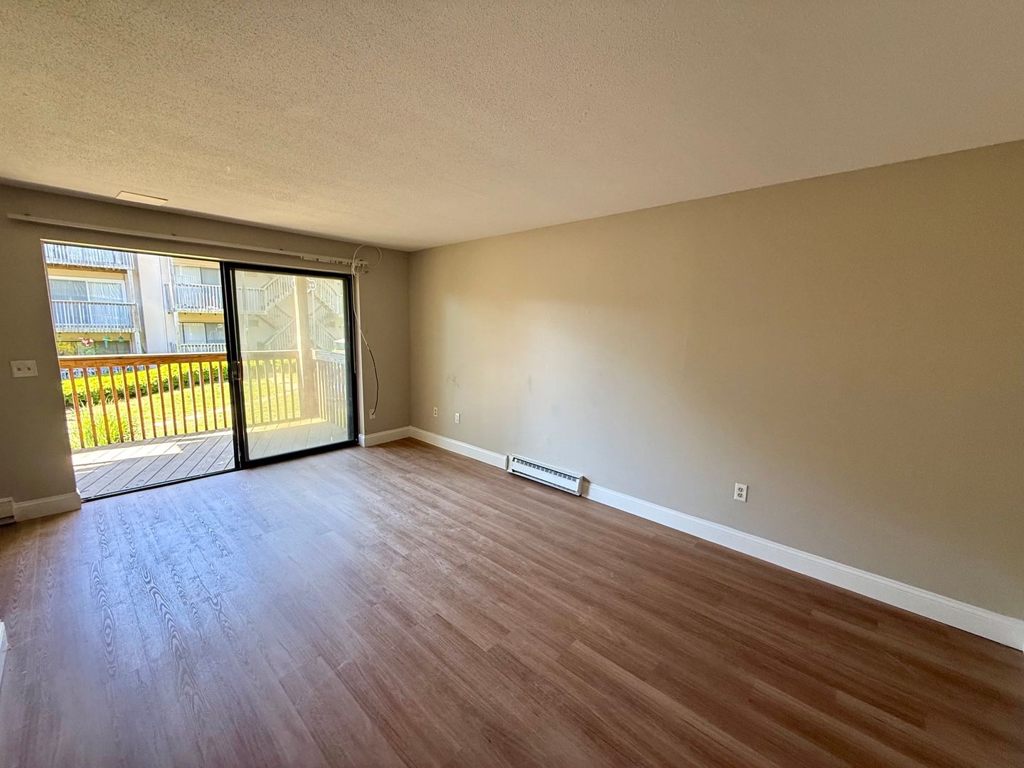 New London Apartment: 309 Crystal Ave