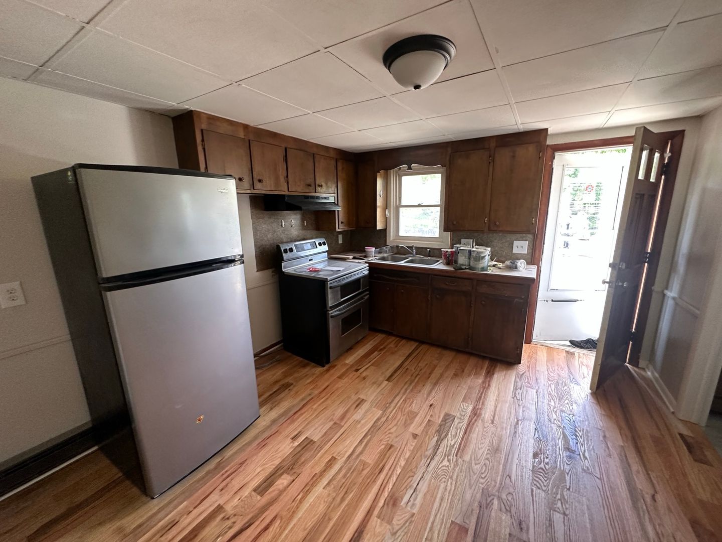 Putnam Apartment: 54 Walnut Street