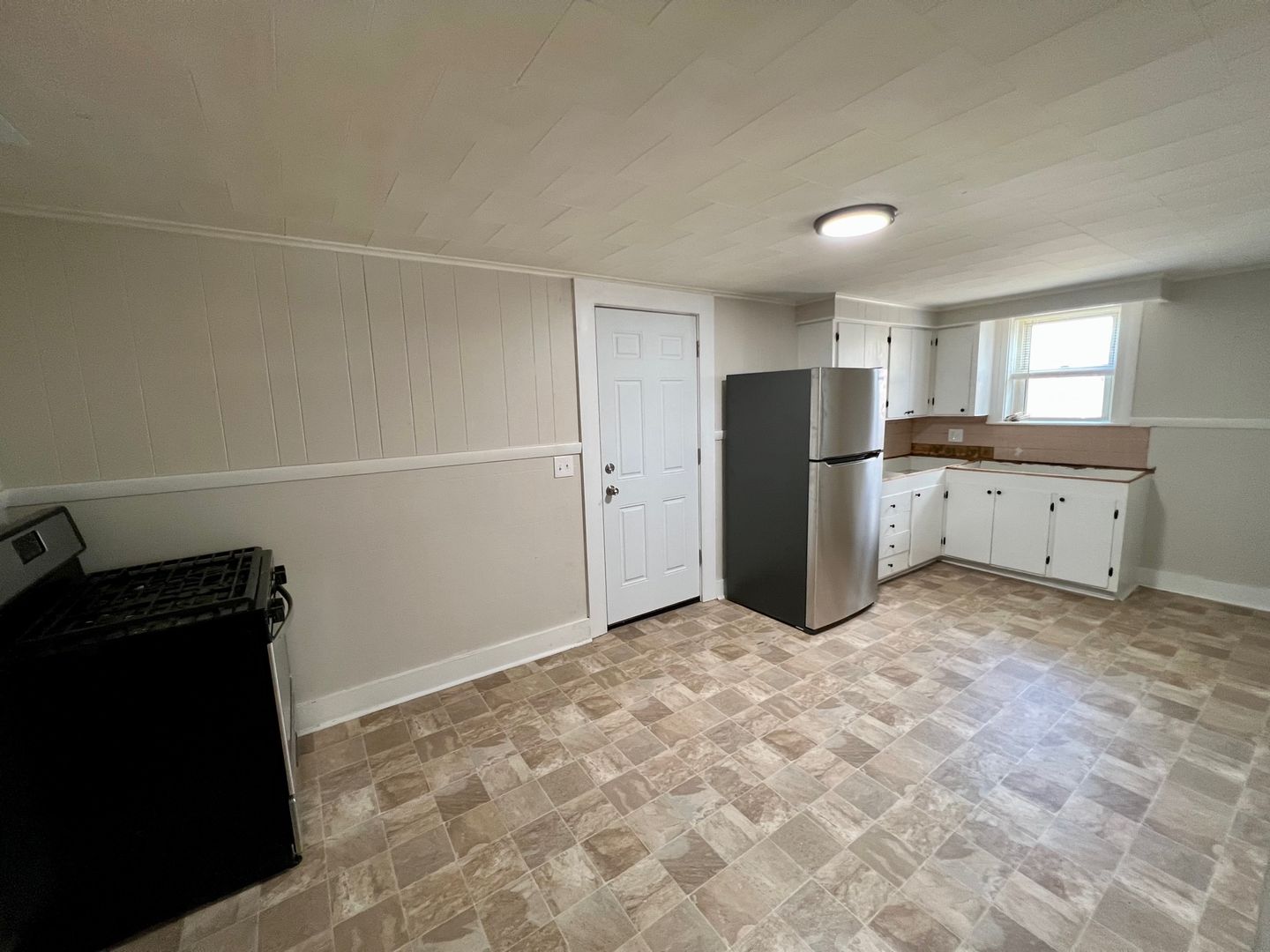 Dayville Apartment: 448 Hartford Turnpike
