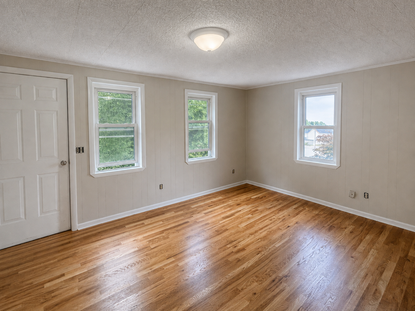 Wauregan Apartment: 110 - 116 South Walnut Street