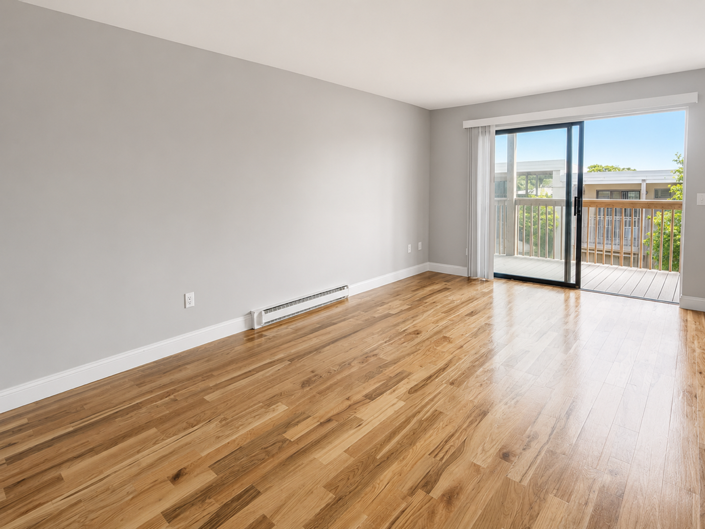 New London Apartment: 309 Crystal Ave