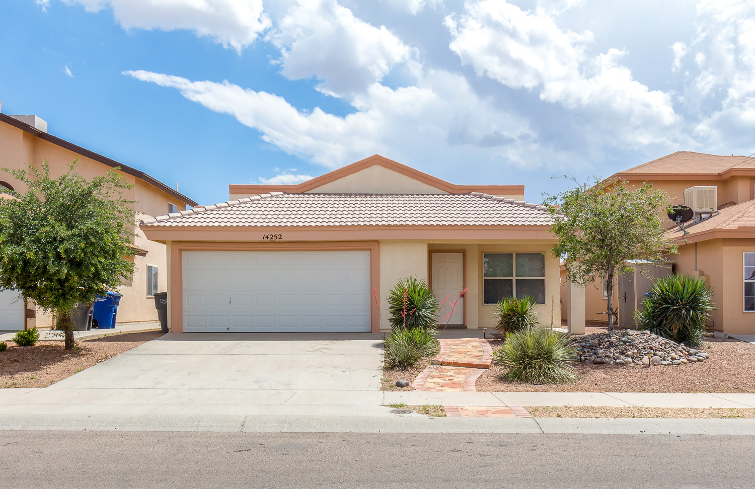 El Paso House: 14252 Spanish Point