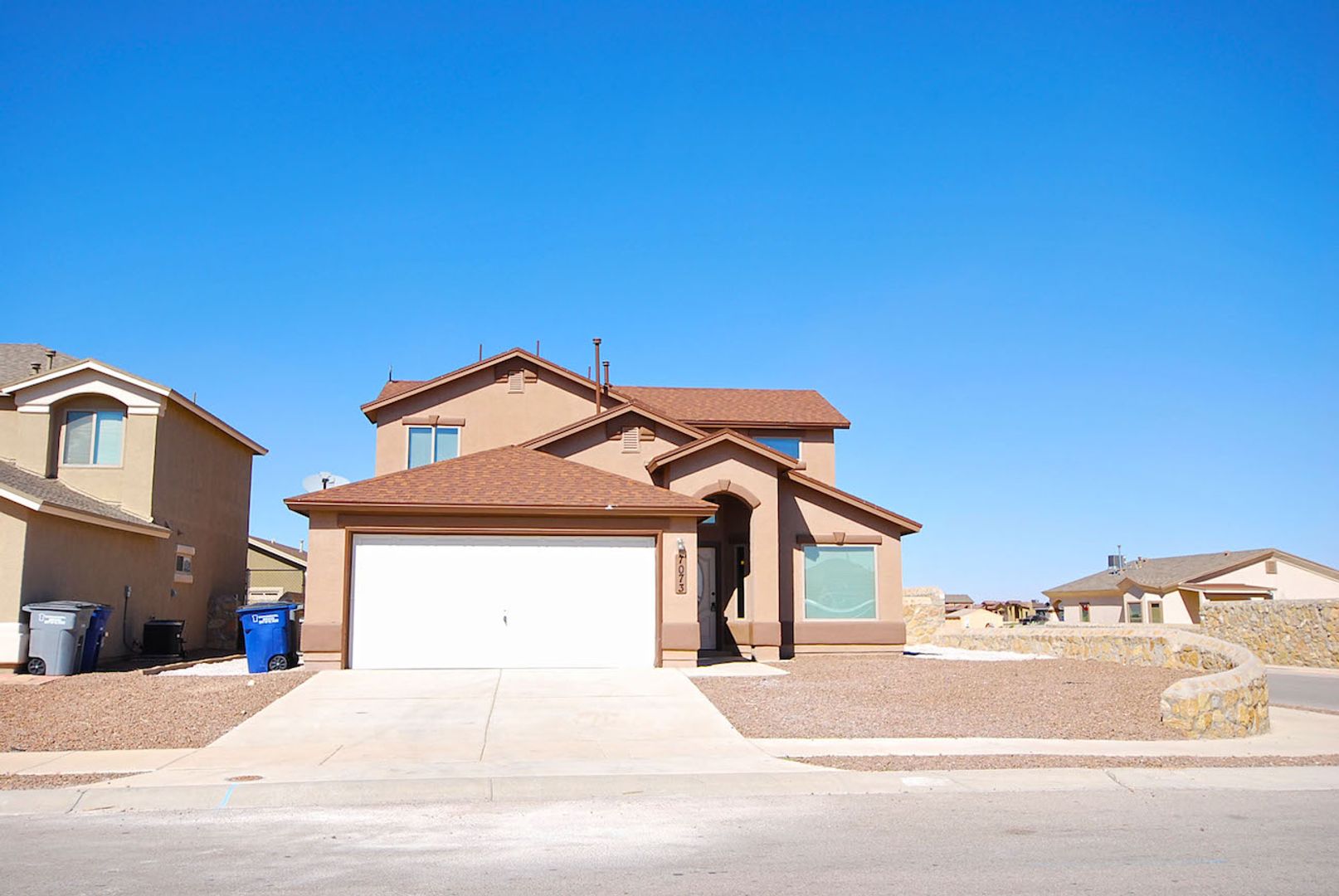 El Paso House: 7073 Copper Canyon