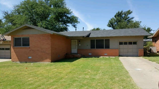 Amarillo House: 1814 Hondo St