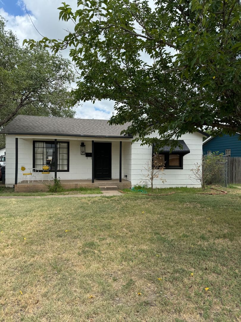Amarillo House: 3615 PARKER ST,