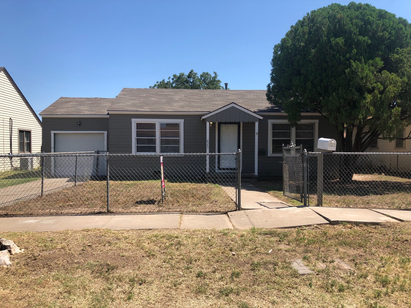 Amarillo House: 823 PARKER ST.